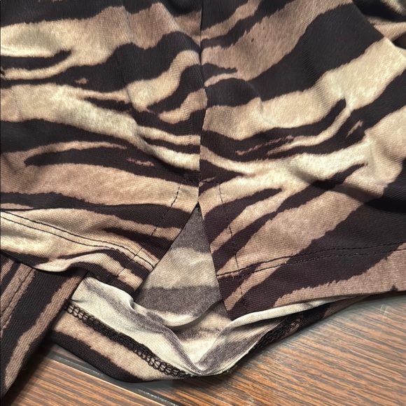 Nine West Brown Ruffled Buttoned Blouse - Picture 4 of 9